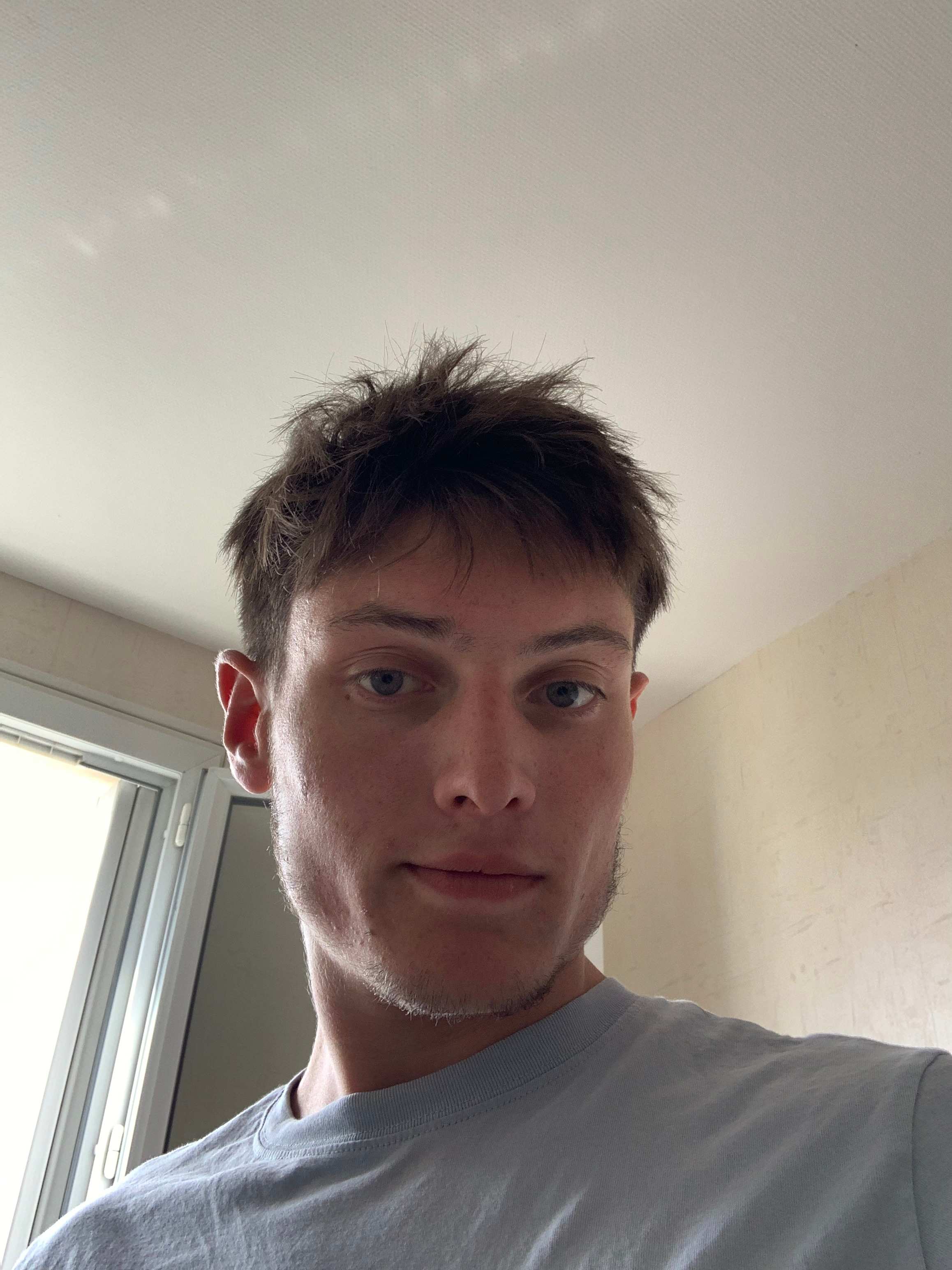 no title - source : affiche_image.php?id=1063